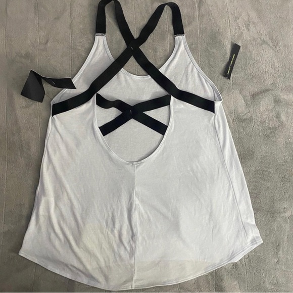 Dry Nike Tank - Picture 5 of 5